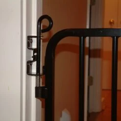 Cardinal Gates Auto-Lock Pet Gate -Dog Supply Store 134769 PT3. AC SS1800 V1502392232