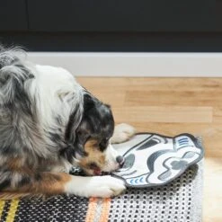 STAR WARS STORMTROOPER Flat Plush Squeaky Dog Toy -Dog Supply Store 220896 PT3. AC SS1800 V1615586203