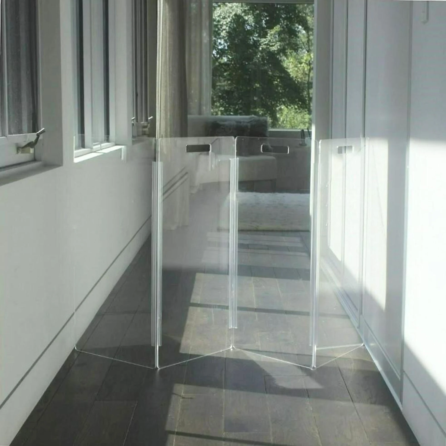 Hiddin Clear View Zig Zag Freestanding Dog & Cat Gate 7 Hiddin Clear View Zig Zag Freestanding Dog & Cat Gate - Image 7