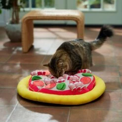 Frisco Pizza Reversible Snuffle Mat, Yellow, Medium 9 Frisco Pizza Reversible Snuffle Mat, Yellow, Medium -Dog Supply Store 363398 PT3. AC SS1800 V1660750517
