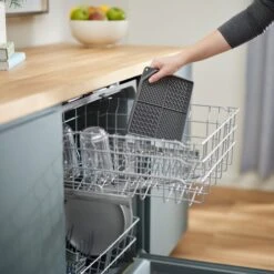 Frisco Non-skid Square Silicone Dog & Cat Lick Mat -Dog Supply Store 363402 PT4. AC SS1800 V1665170735